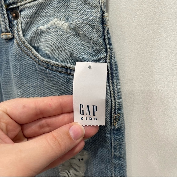 Gap 5 Pocket Light Wash Distressed Denim Shorts Size 14 Raw Hem - Picture 7 of 13